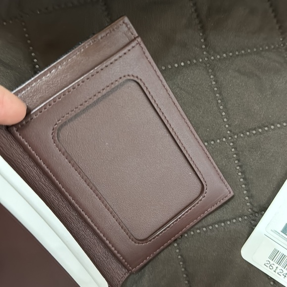 Price is firm NWT Chanel flip open card holder - Picture 8 of 9